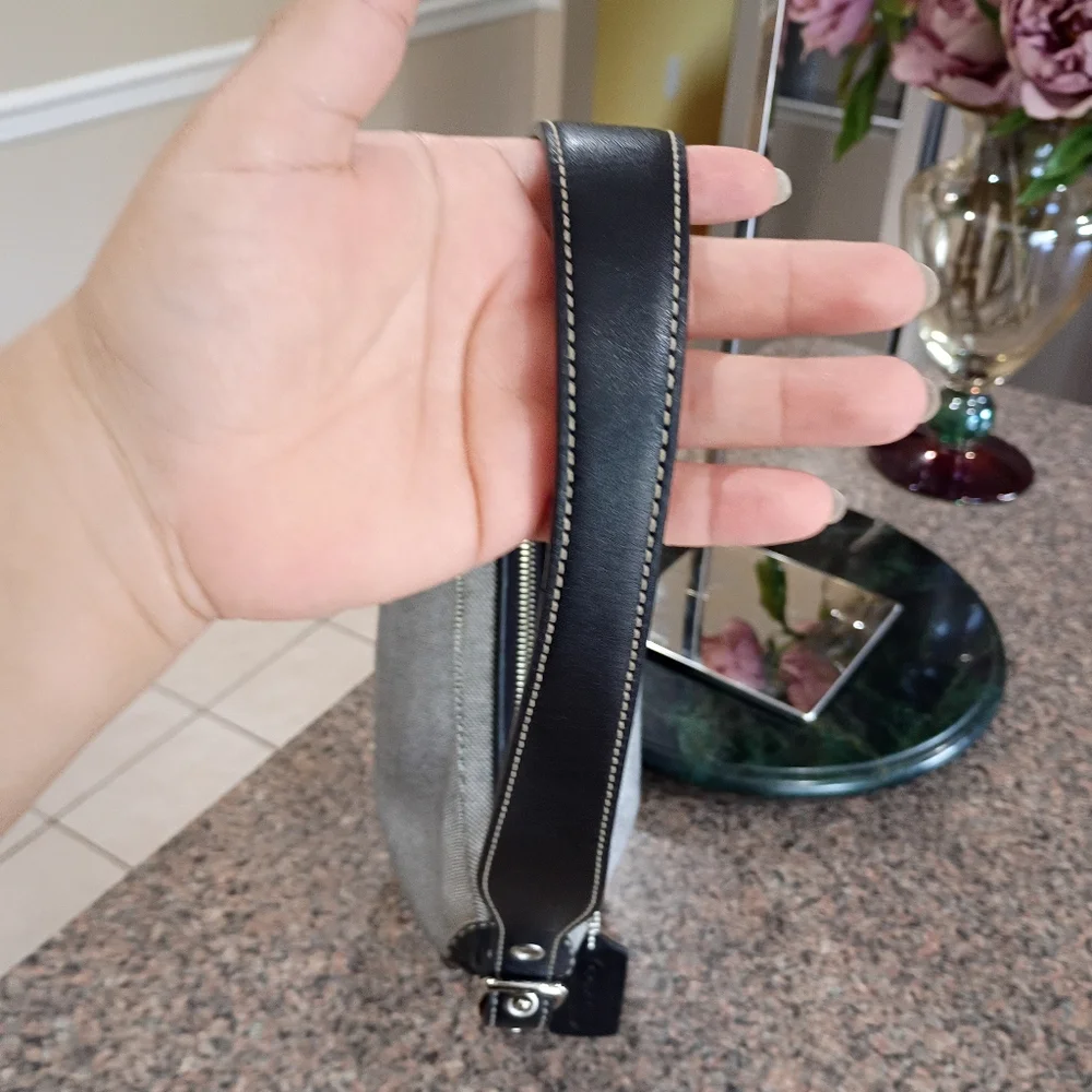 Coach Zoe Hobo Shoulder Bag